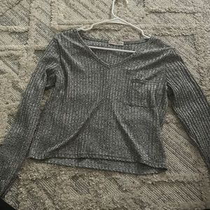 Grey crop shirt